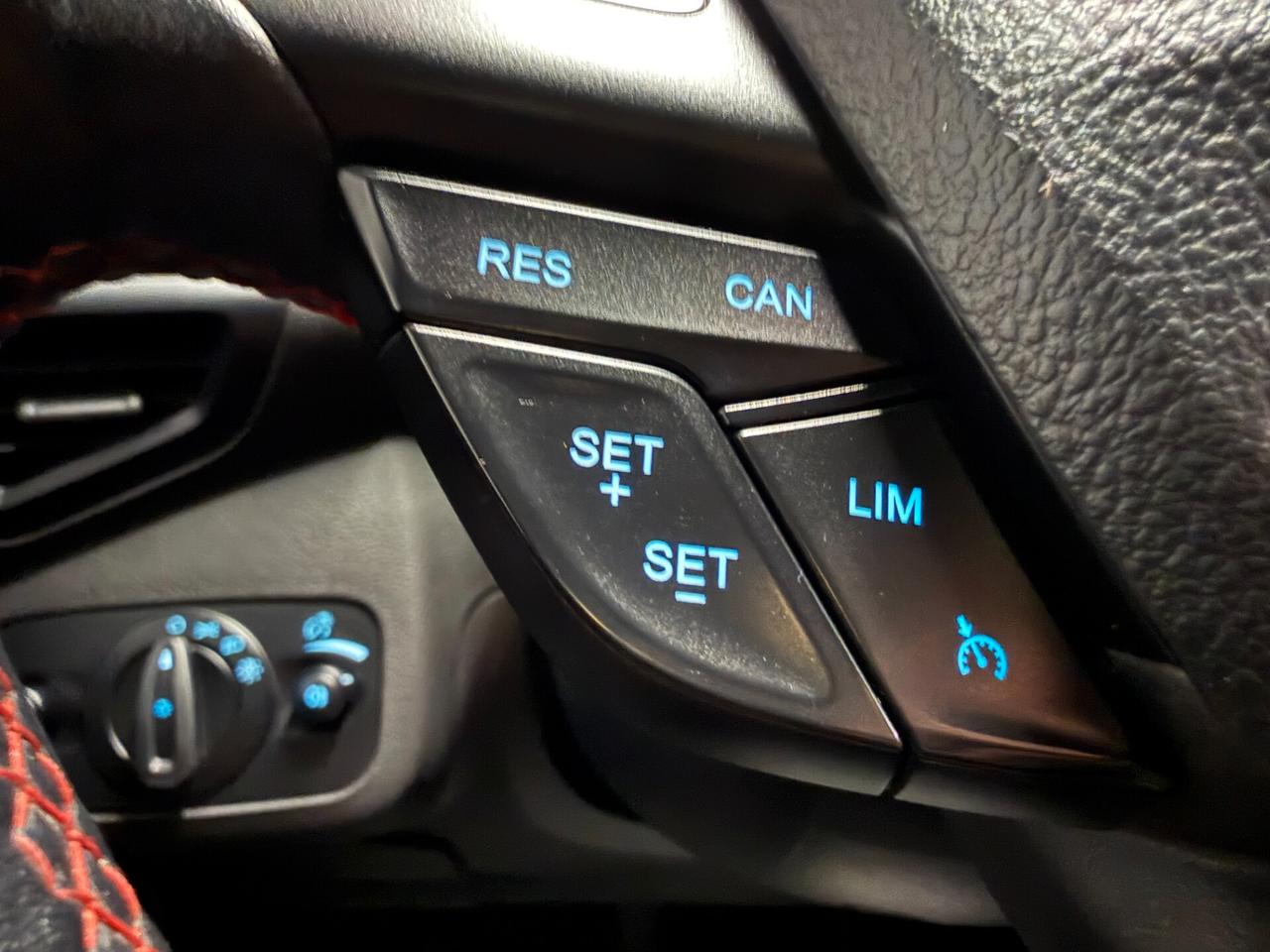 Ford Kuga 1.5 TDCI 120 CV ST-Line Promo rottamazione