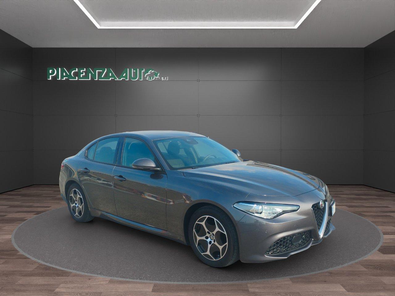 Alfa Romeo Giulia 2.2 t Super.160cv .NAVI.TELECAMERA
