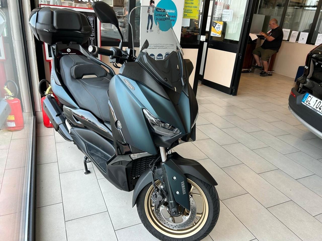 Yamaha X-Max 300 TECH MAX 1800 KM