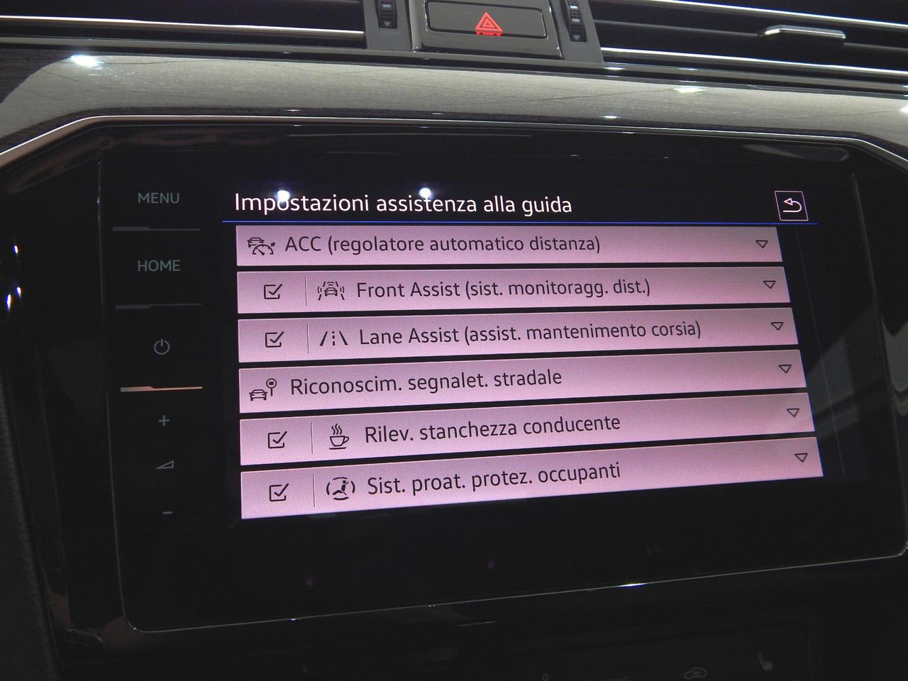 Volkswagen Passat Variant 2.0 TDI Executive DSG TETTO-NAVI-PELLE-CARPLAY-PARK