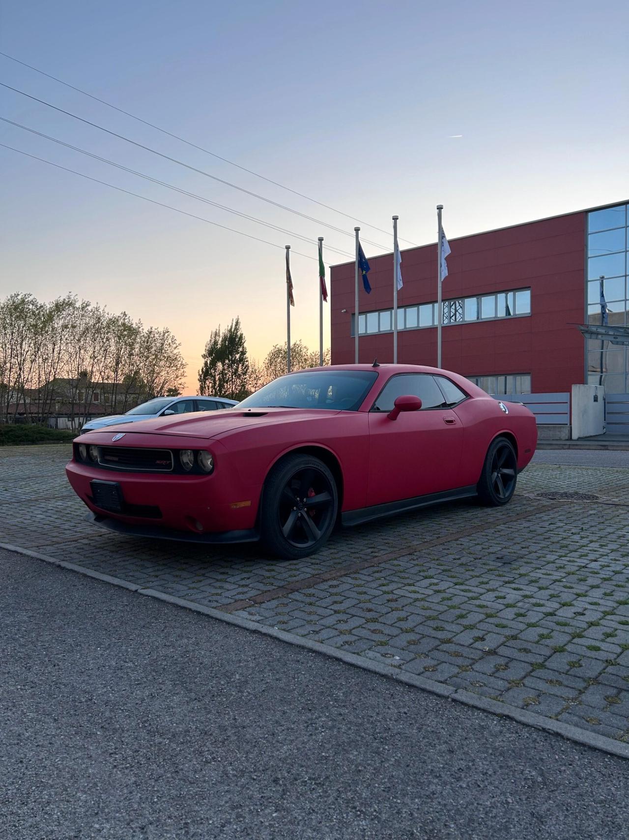 Dodge Challenger SRT8 6.1