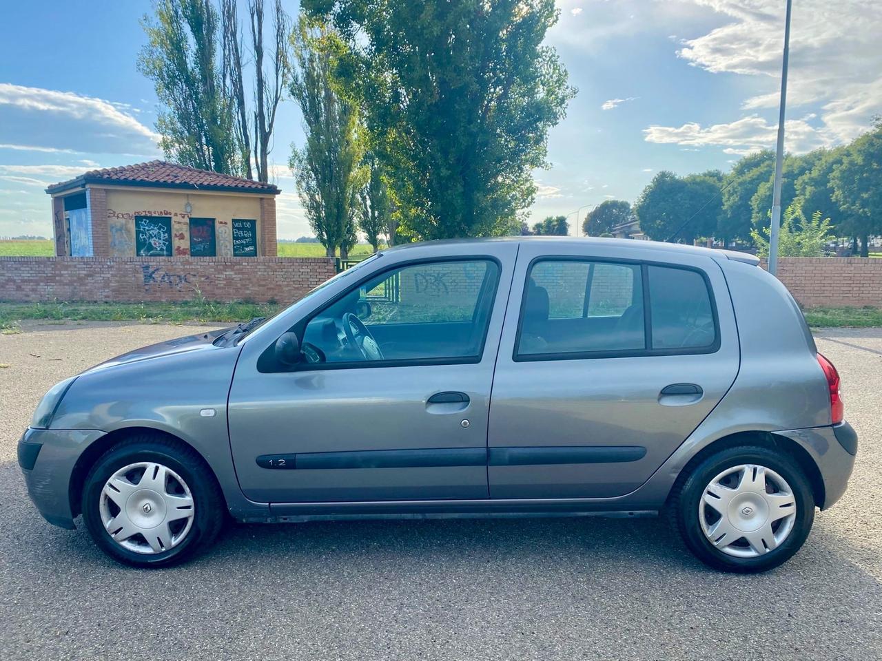 Renault Clio 1.2 cat 5 porte Symbol
