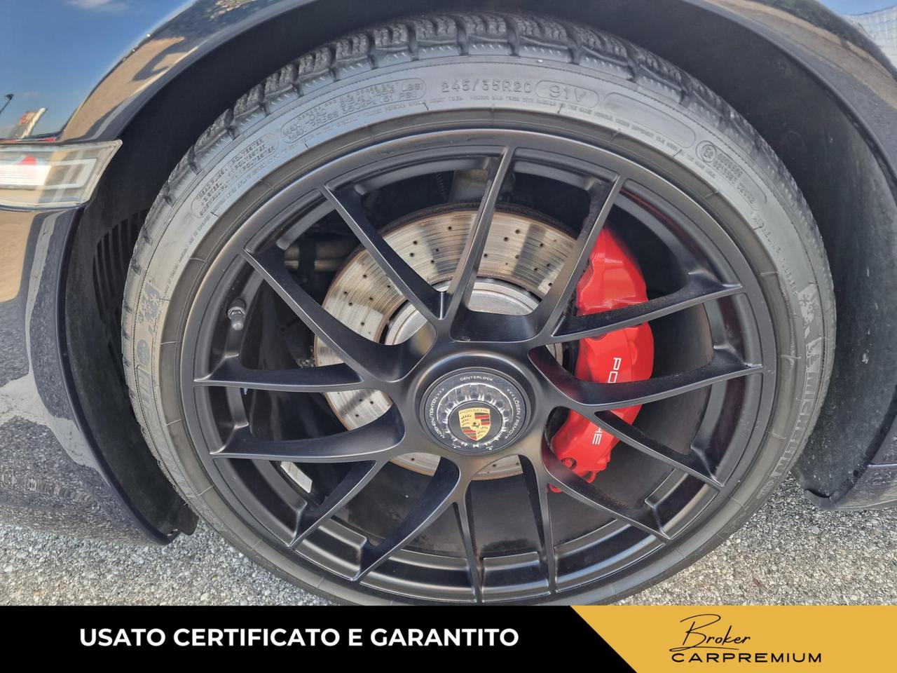 Porsche 911 3.0 Carrera 4 GTS auto