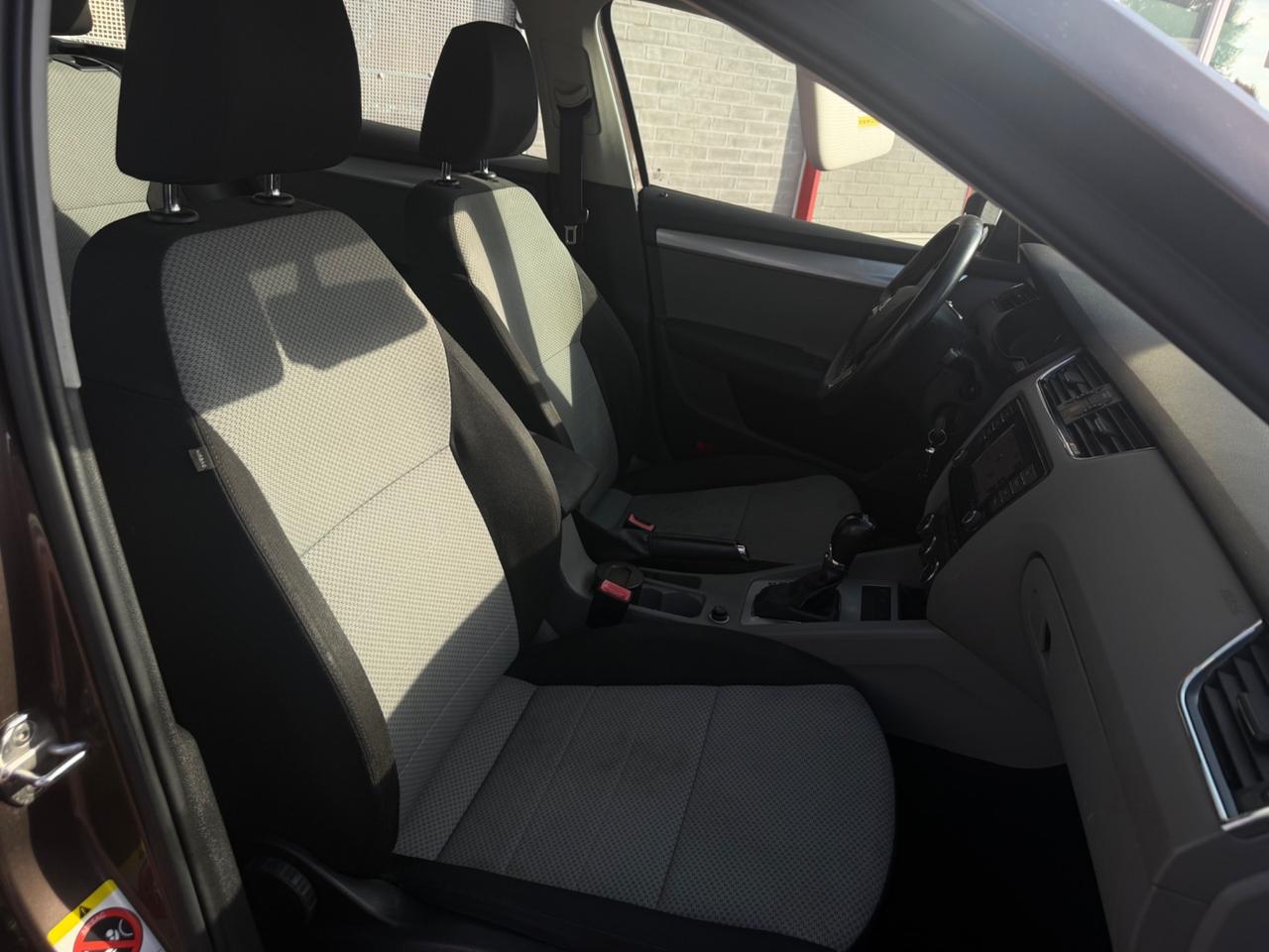 Skoda Octavia 1.6 TDI CR 105 CV DSG Wagon Ambition