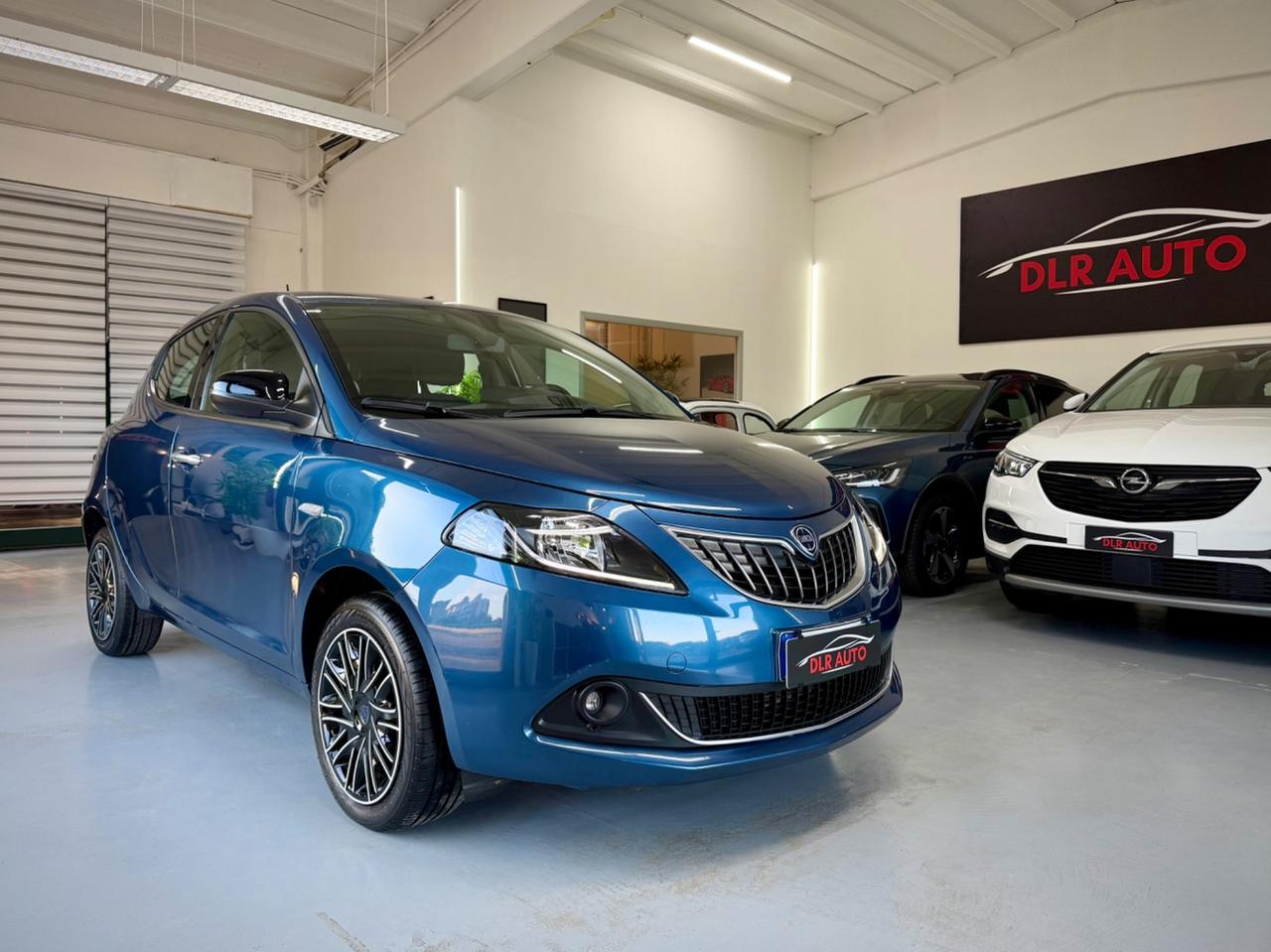 Lancia Ypsilon 1.0 FireFly 5 porte S&S Hybrid Gold