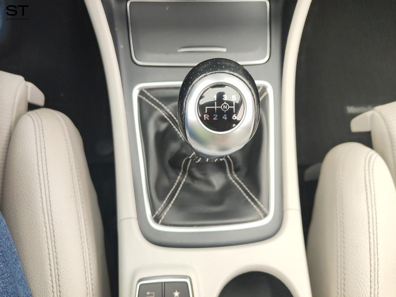 Mercedes-Benz Classe A (W176) - A 200 d Premium
