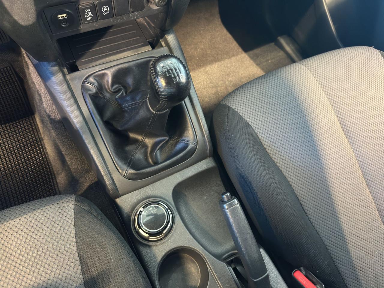 Mitsubishi L200 cl.cab 2.3d Invite Connect 4wd