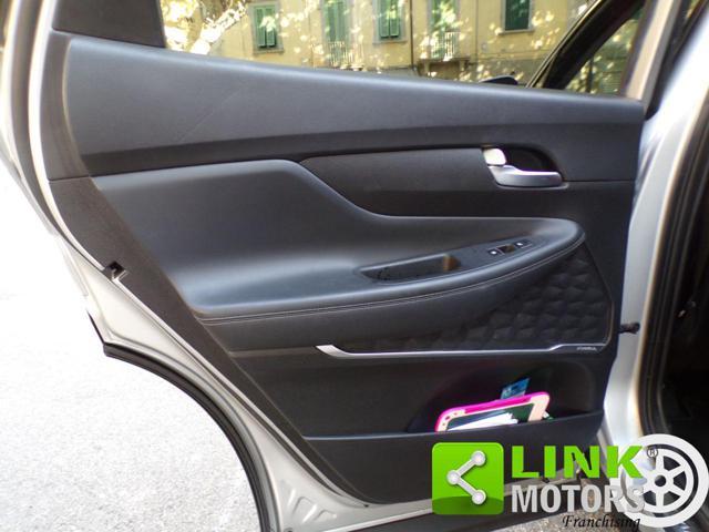 HYUNDAI Santa Fe 2.2 CRDi 4WD A/T 7 posti Xprime con Garanzia