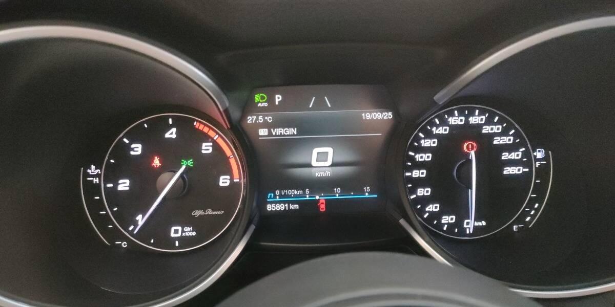 Alfa Romeo Stelvio 2.2 t Business Q4 190cv auto