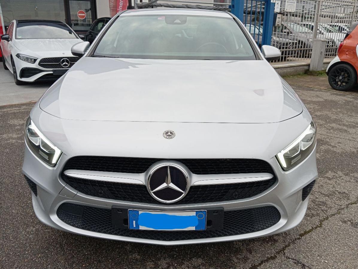 MERCEDES Classe A 250 E Automatic Sport PLUG-IN VETRI SCURI