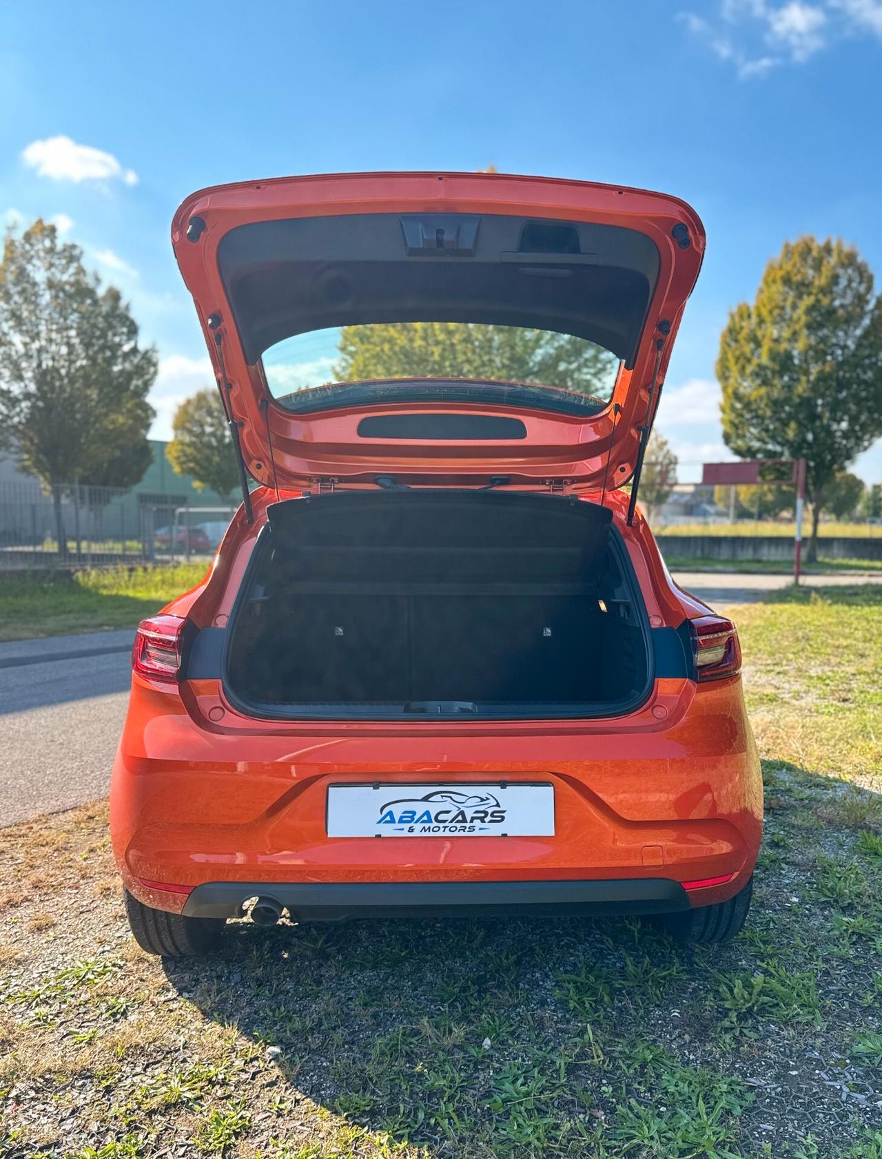 Renault Clio 1.0 SCe 49kw E6 Benz *28.000 km*