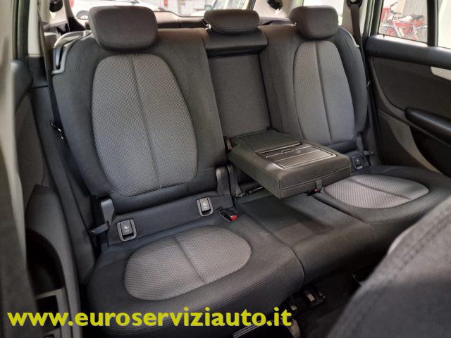 BMW 220 d 7 POSTI xDrive Active Tourer Advantage aut.