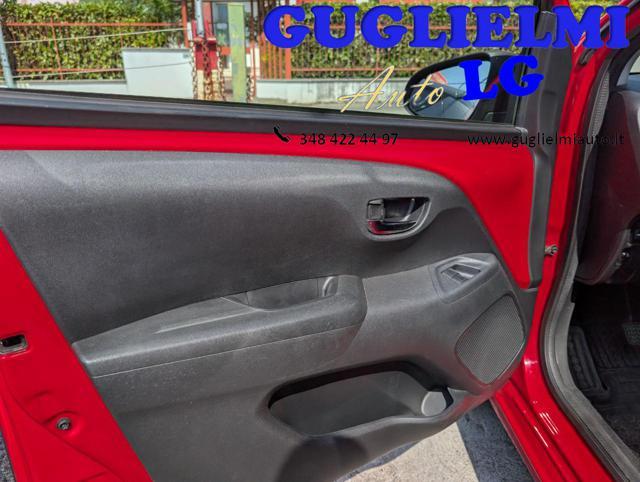 TOYOTA Aygo 1.0 VVT-i 69 CV 5 porte x-wave tetto scorr