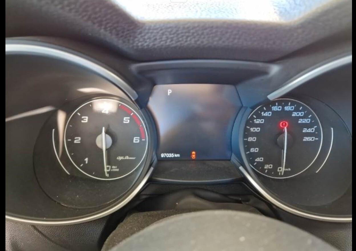 Alfa Romeo Stelvio 2.2 Turbodiesel 190 CV AT8 Q4 Business