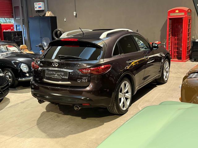 INFINITI QX70 3.0 diesel V6 AT S Premium