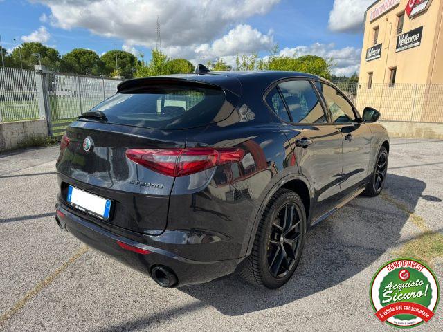 ALFA ROMEO Stelvio 2.2 Q4 AT8 210cv Veloce Pinze Gialle