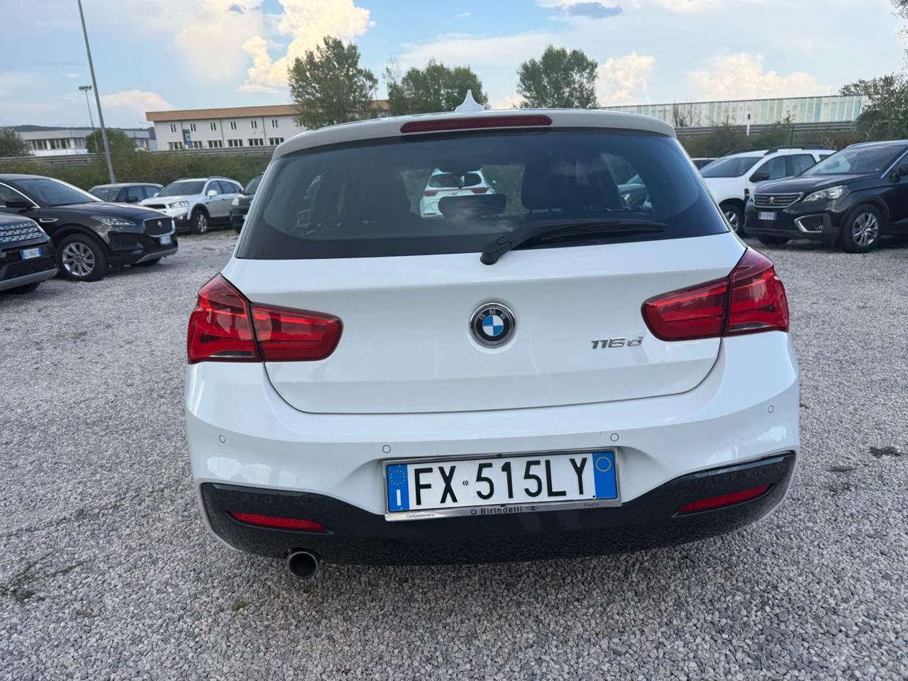 Bmw 116 116d 5p. Urban
