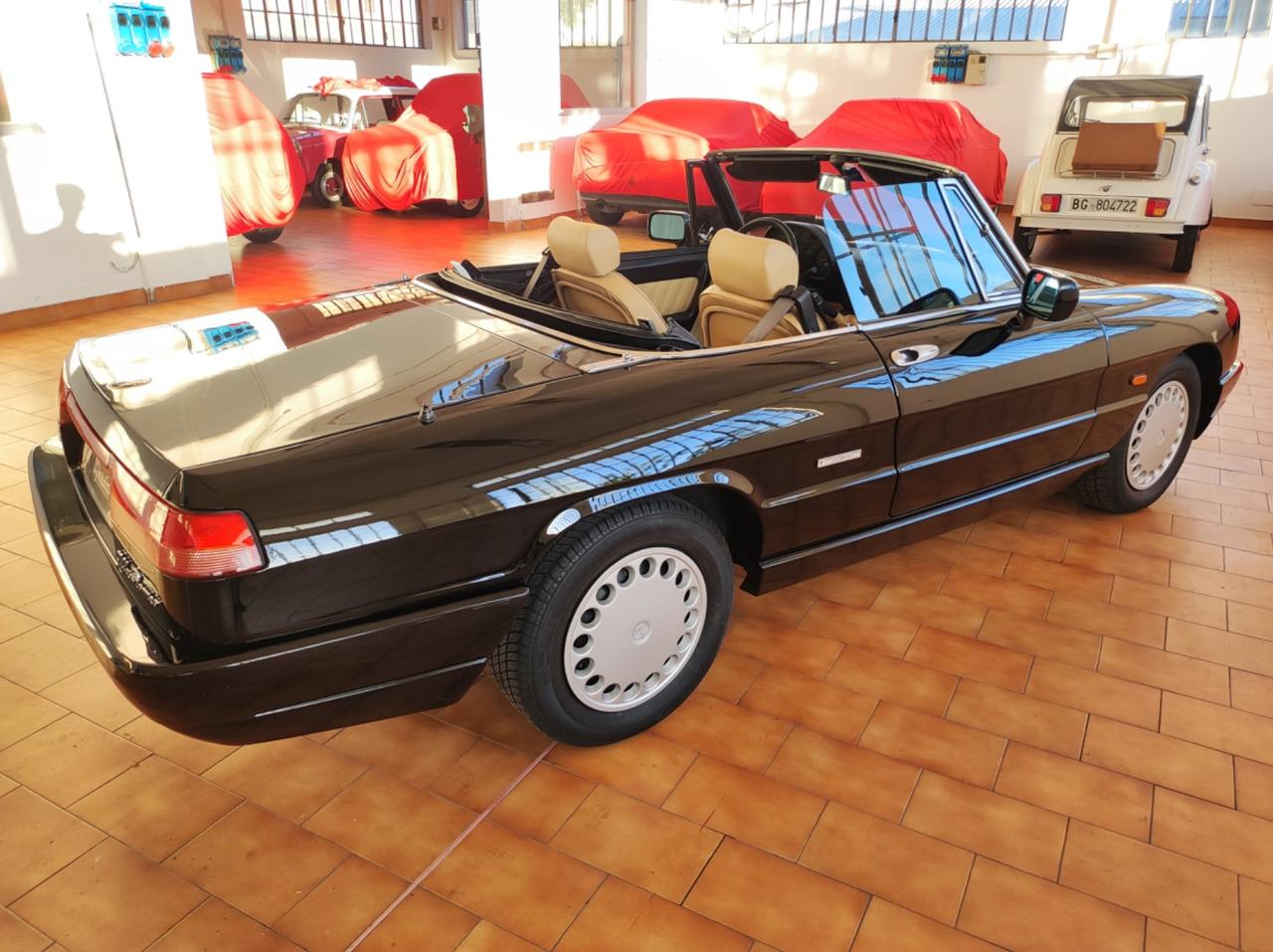 Alfa Romeo Spider 1.6