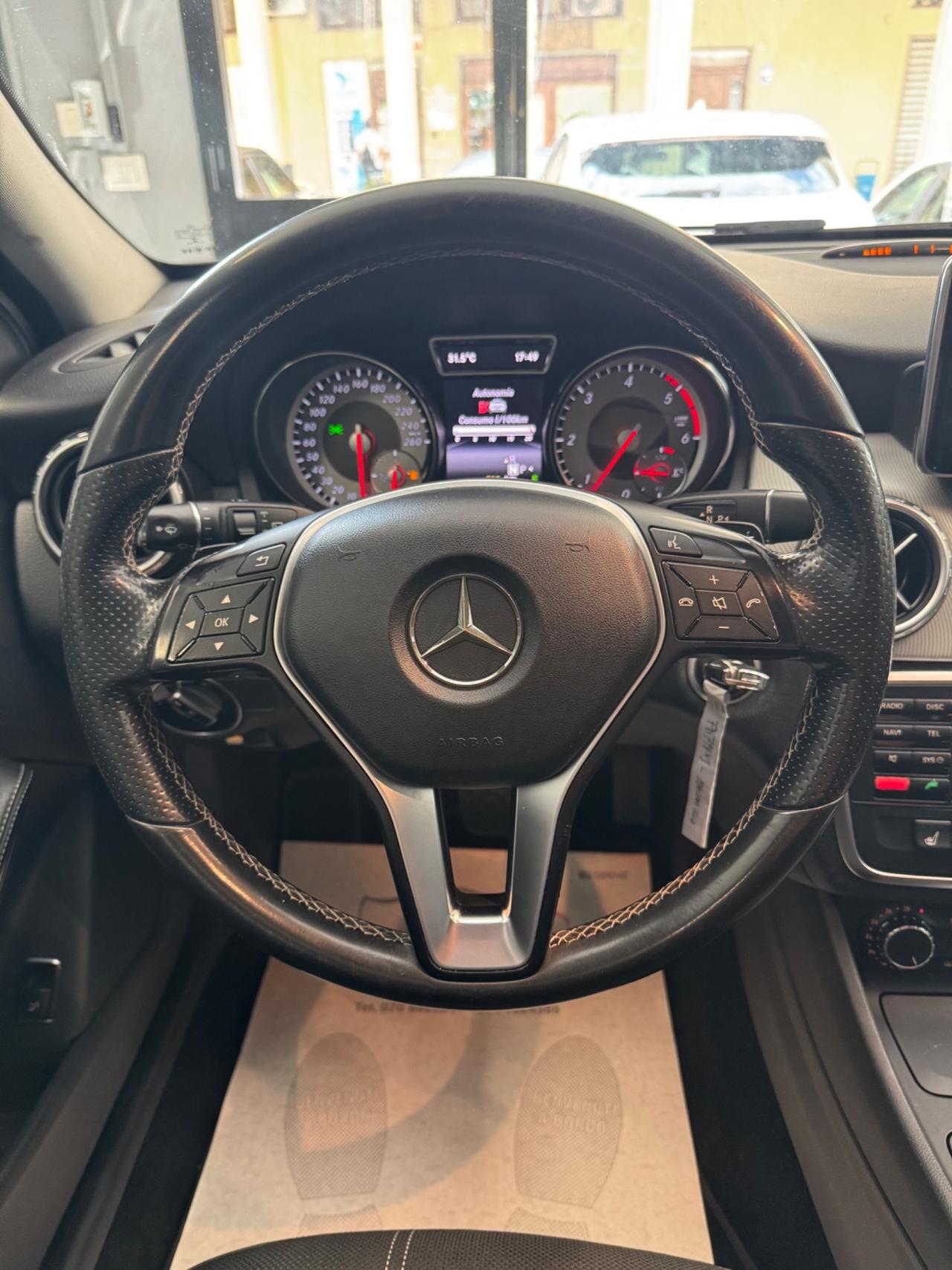 Mercedes-benz GLA 200 d 2.0 136 Cv Sport