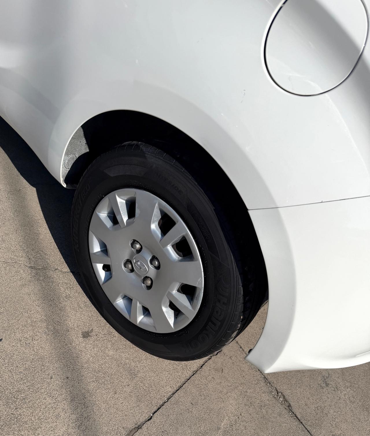 Hyundai i20 1.2 Benz 85CV 3p. Sound Edition