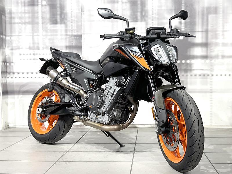 KTM Duke 790