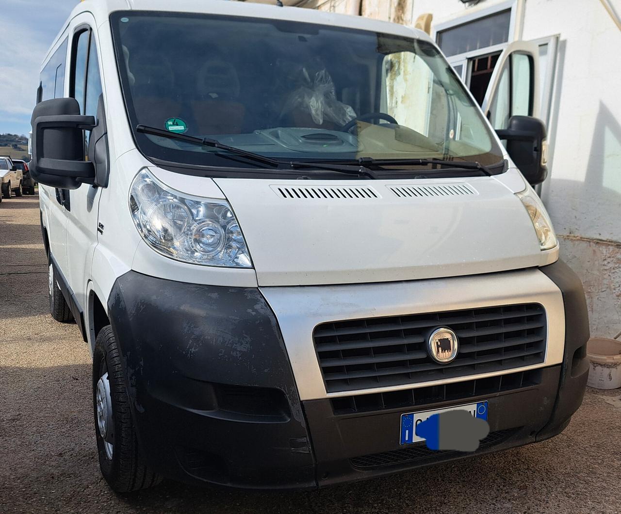 Fiat Ducato 33 2.3 MJT PC-TN Furgone Vetrato 9 POSTI