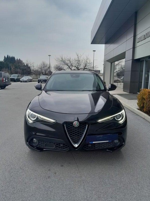 Alfa Romeo Stelvio 2.2 Turbo Diesel AT8 Q4