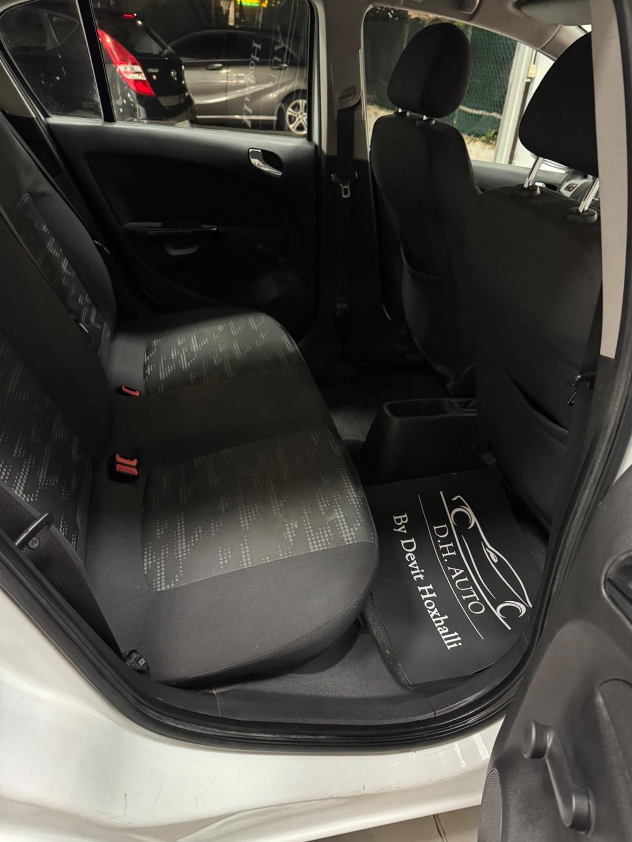 Opel Corsa 1.2 5 porte Sport