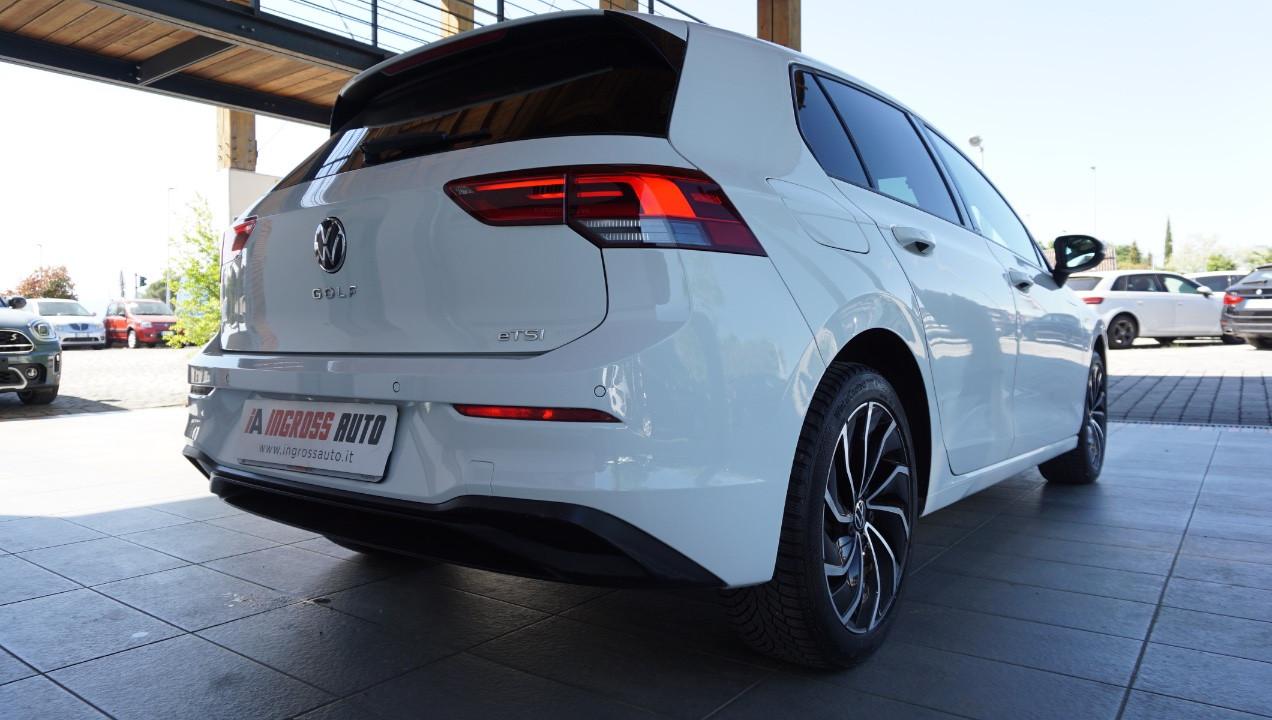 Volkswagen Golf 1.0 etsi evo Life 110cv dsg
