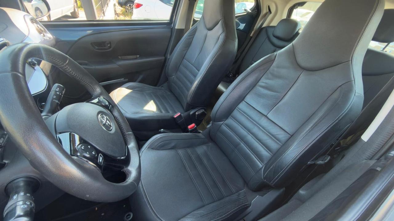 Toyota Aygo 1.0 VVT-i 69 CV 5 porte x-wave