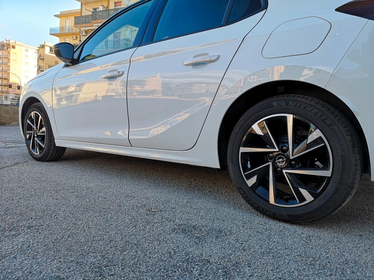 OPEL Corsa 1.2 - 100CV GS Line 2025