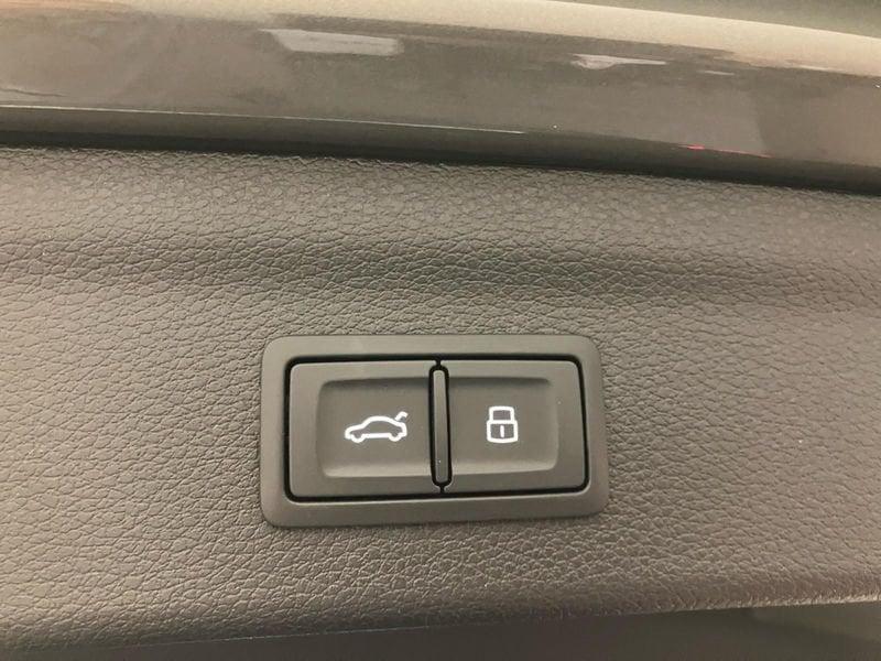 Audi Q3 Q3 35 TDI quattro S tronic S line edition