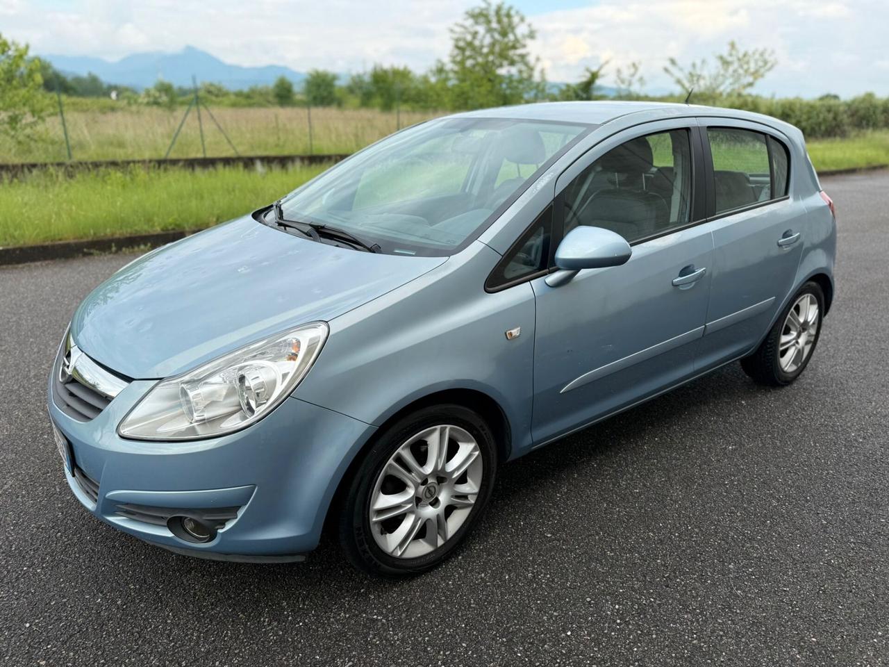 Opel Corsa 1.3 CDTI 75CV 5 porte NEOPATENTATI