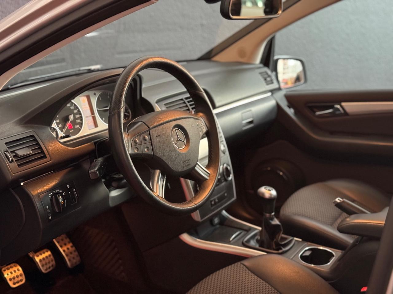 Mercedes-benz B 180 CDI Premium