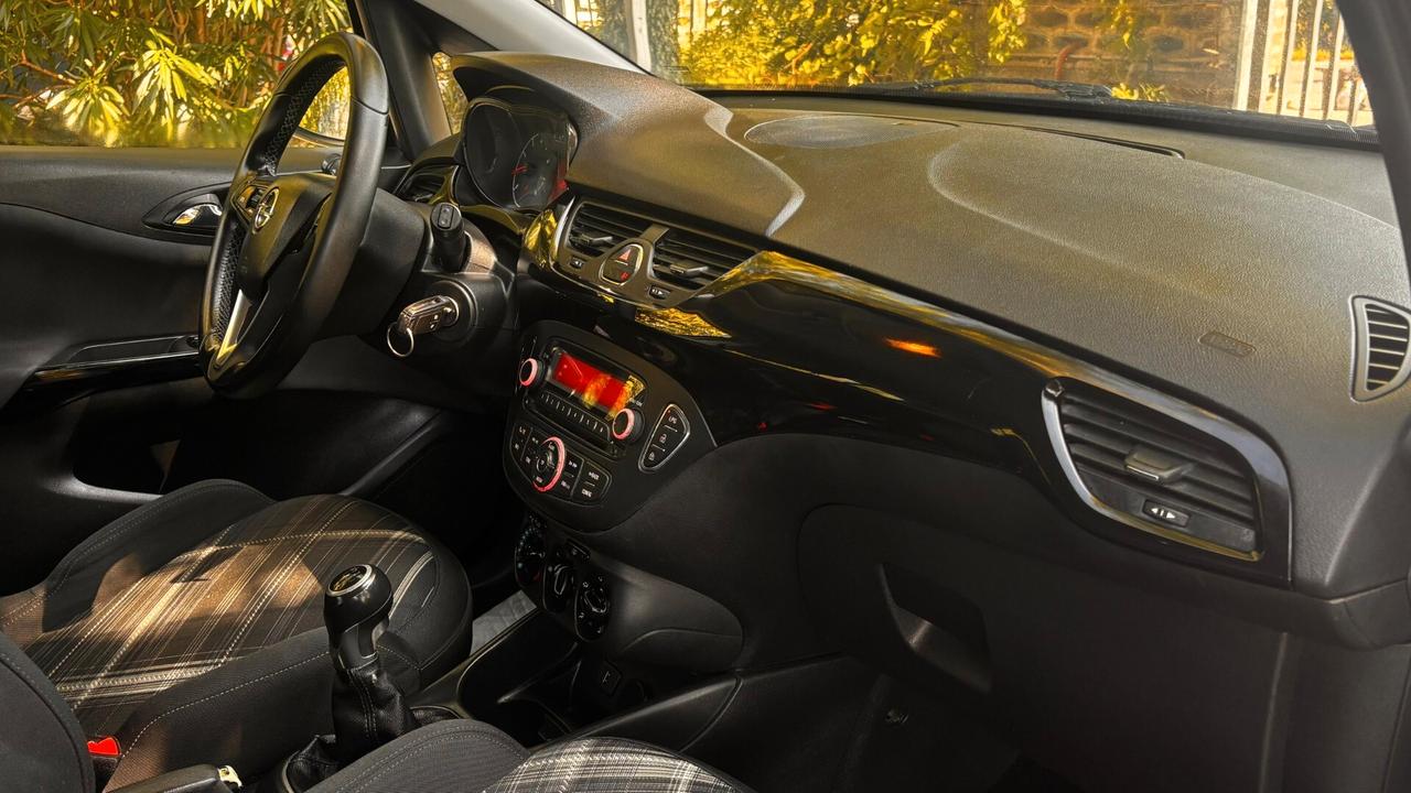 Opel Corsa 1.4 90CV GPL Tech 5 porte Cosmo