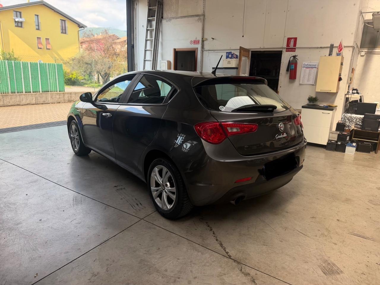 Alfa Romeo Giulietta 1.4 Turbo 120 CV neopatentati