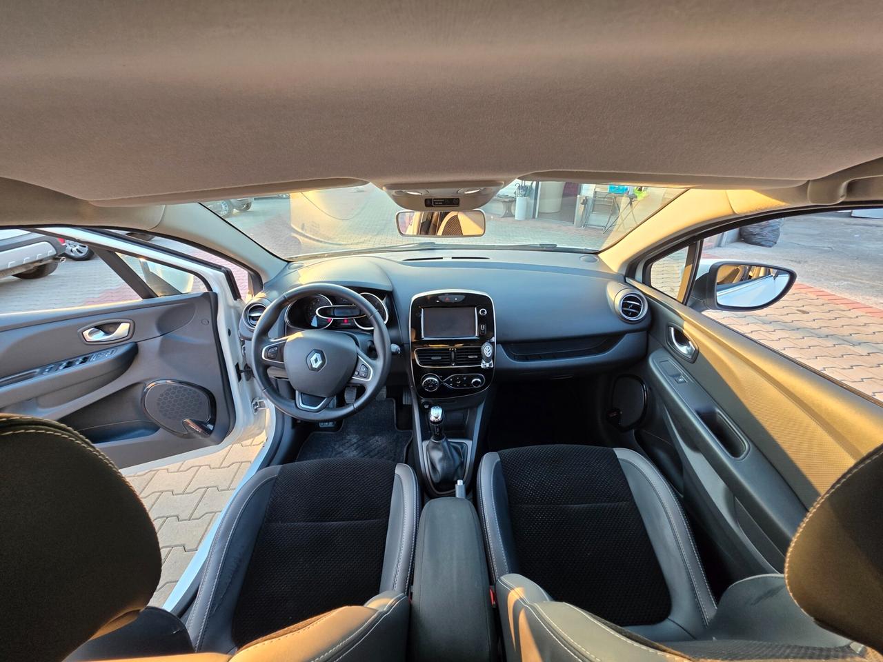 Renault Clio Sport perfetta e garantita 12 mesi