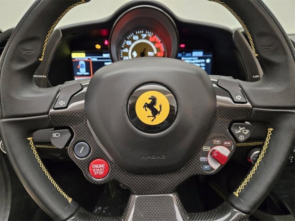 Ferrari 488 Spider NOLEGGIO LUNGO TERMINE - LEASING FULL INCLUSIVE