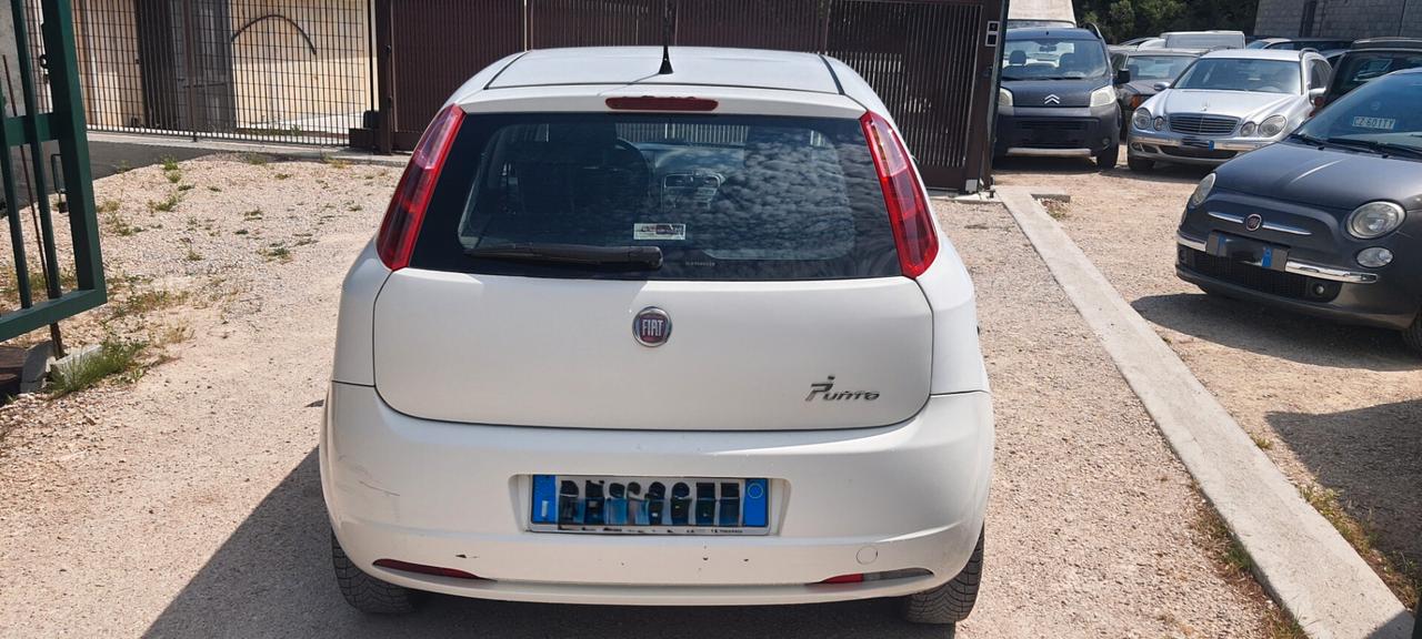Fiat Grande Punto 1.4 5 porte METANO UNICO PROPRIETARIO