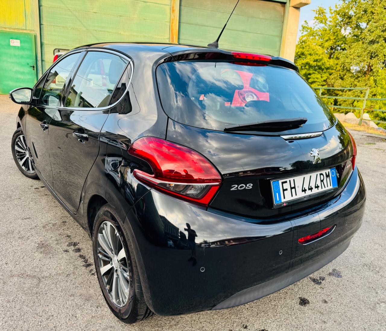 Peugeot 208 BlueHDi 75 5 porte Allure