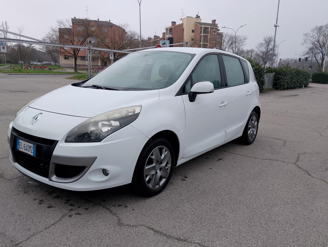 Renault Scenic X-Mod 1.6 cc benzina unico proprietario