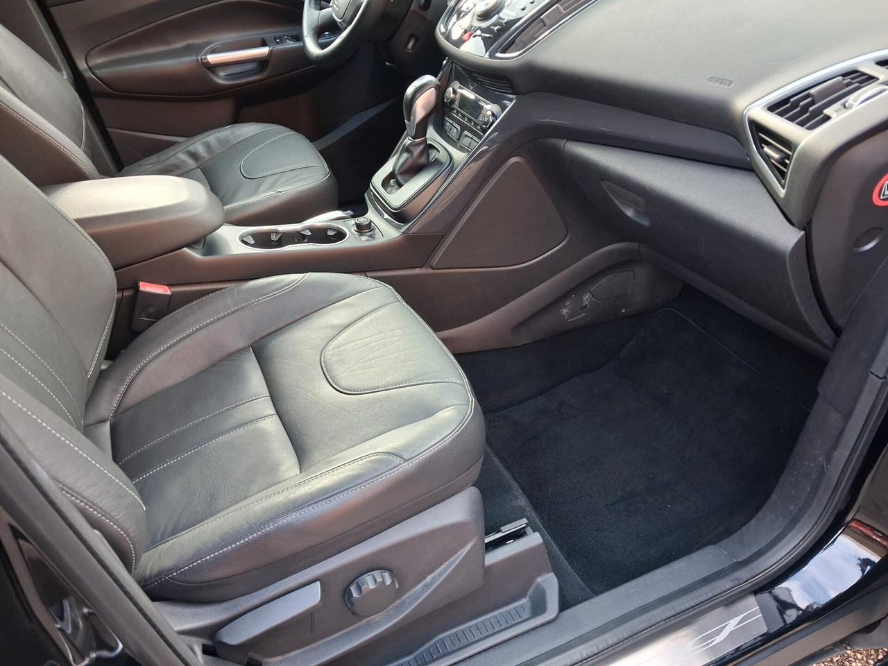 Ford Kuga 2.0 TDCI 140CV 4WD 4x4 Powershift Titanium