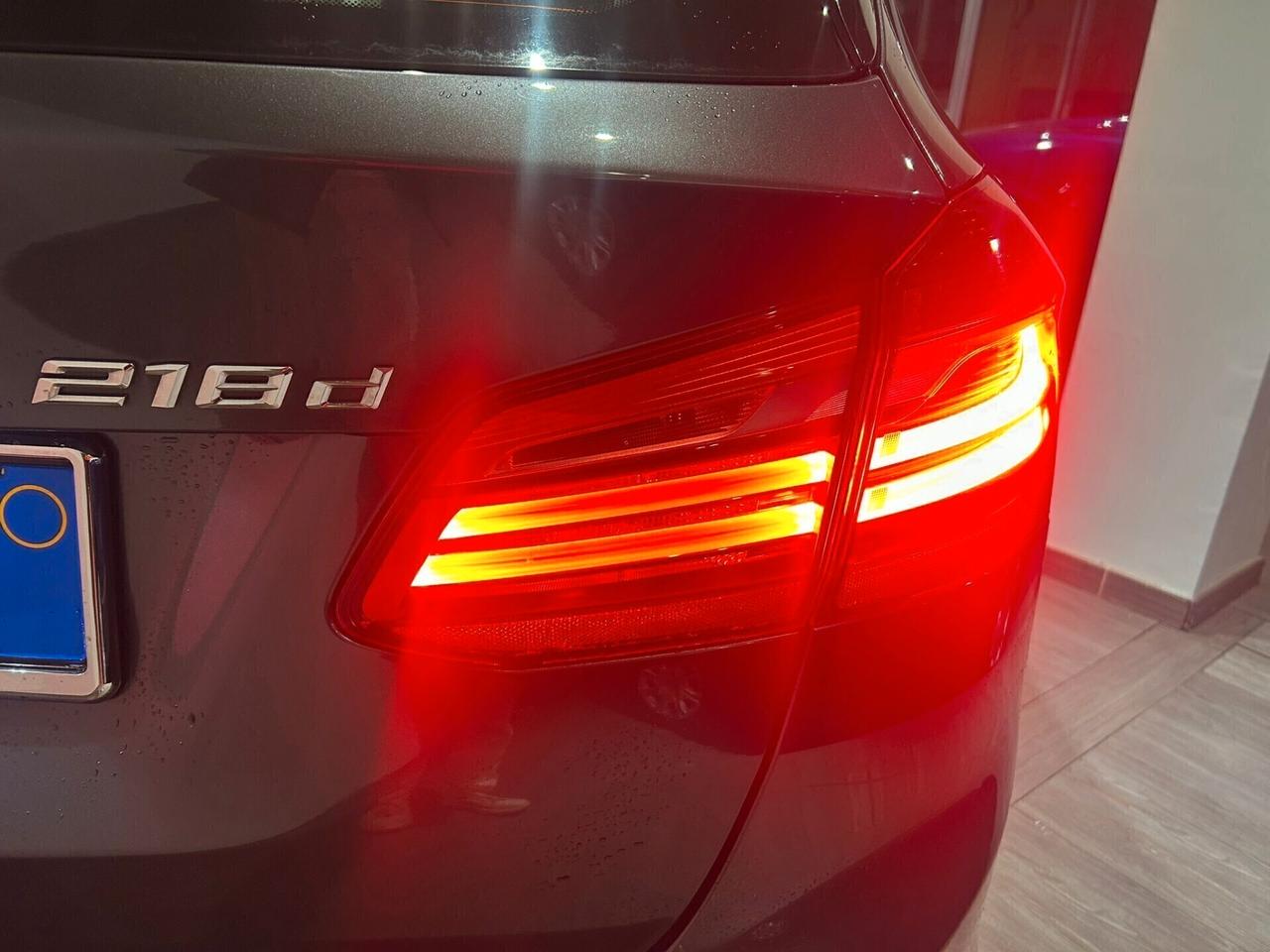 Bmw 2er Active Tourer 218d Luxury