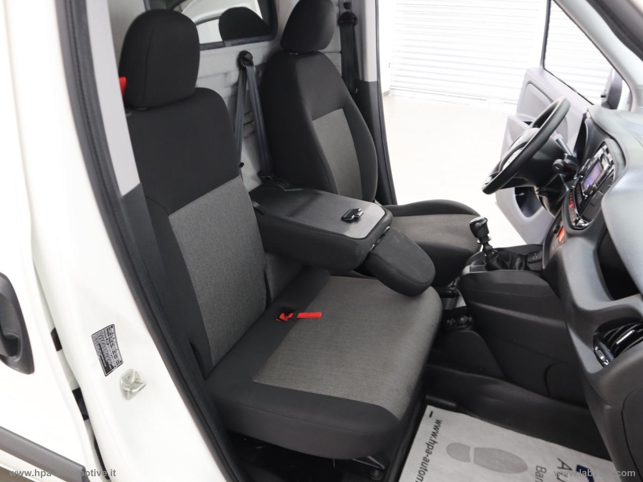 FIAT Doblò 1.6 MJT 120CV MAXI 3 POSTI NAVI RETROCAMERA CLIMA AUTOMATICO
