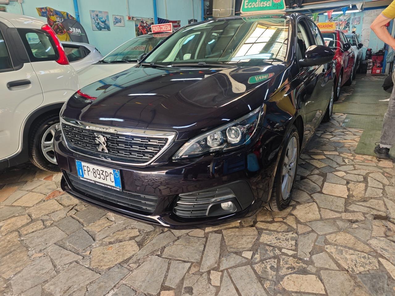 Peugeot 308 BlueHDi 130 S&S Business