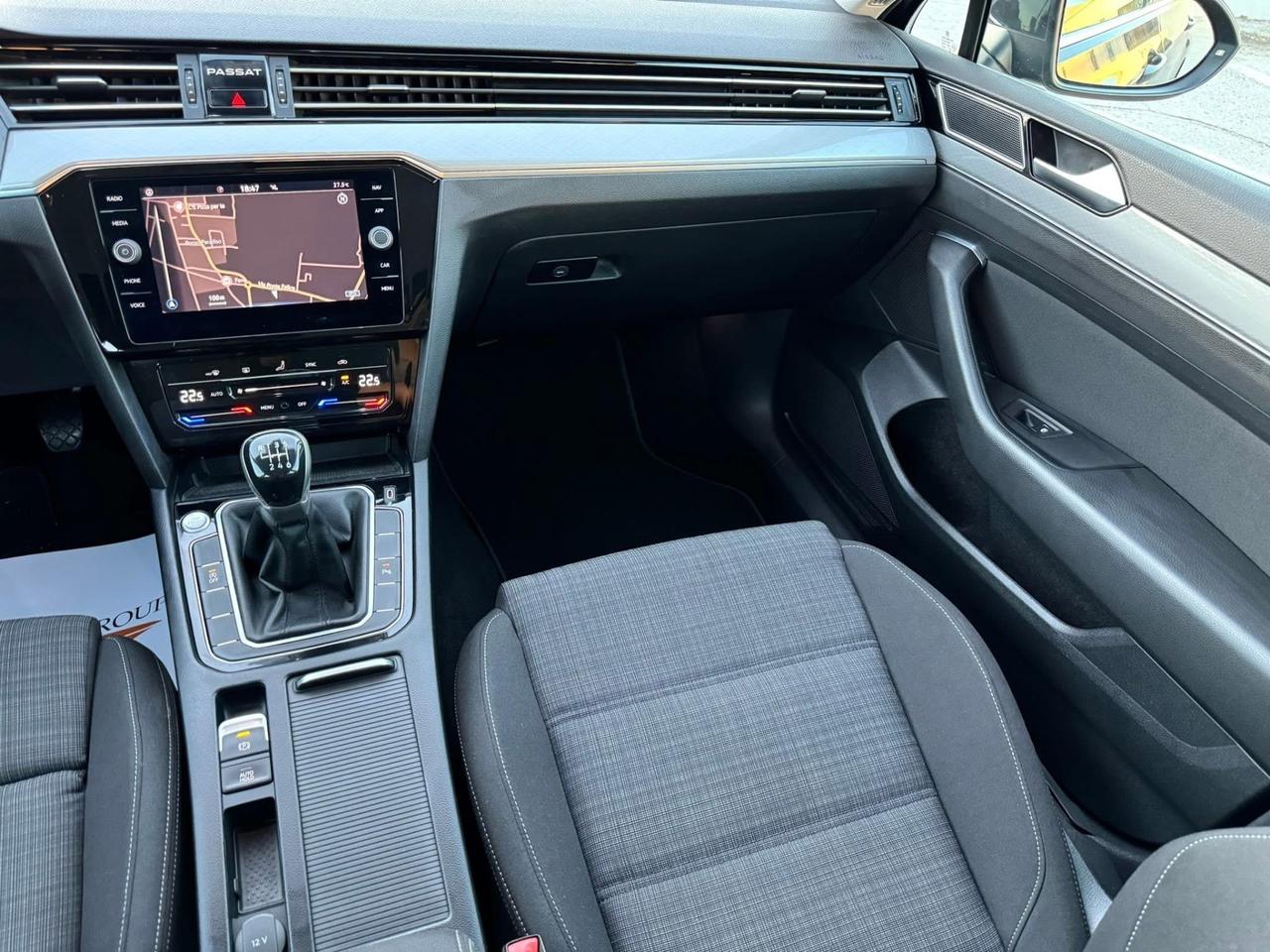 VOLKSWAGEN PASSAT 2.0 Tdi EVO - Tetto Led 18