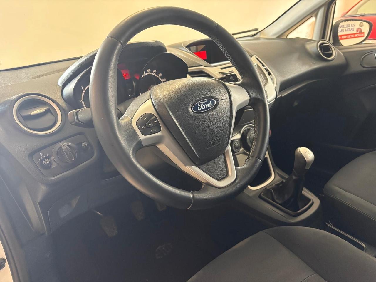 FORD FIESTA ANNO 2011 DS 1.4 ADATTA NEOPATENTATI KM 196 MILA