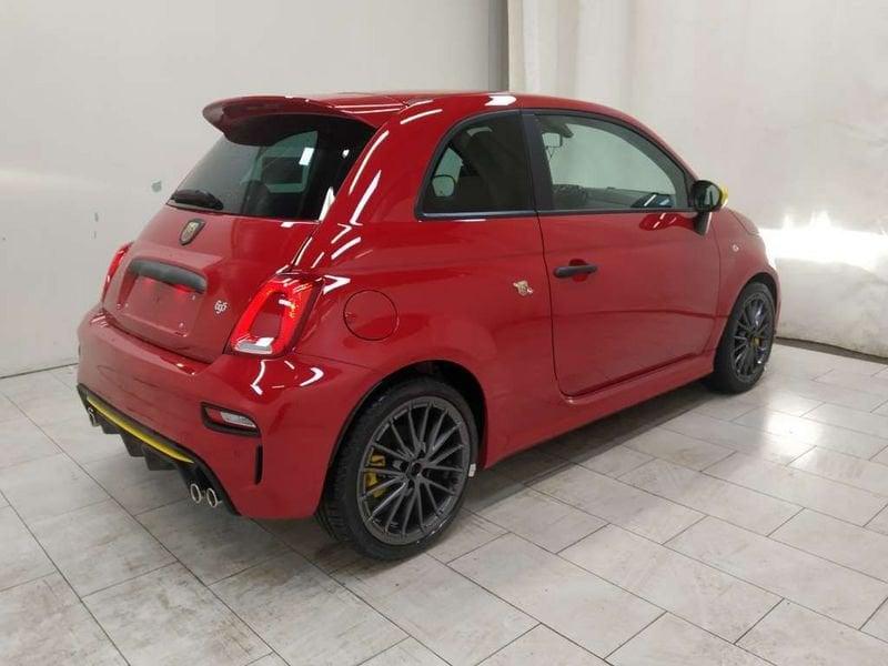 Abarth 695 1.4 t-jet 180cv