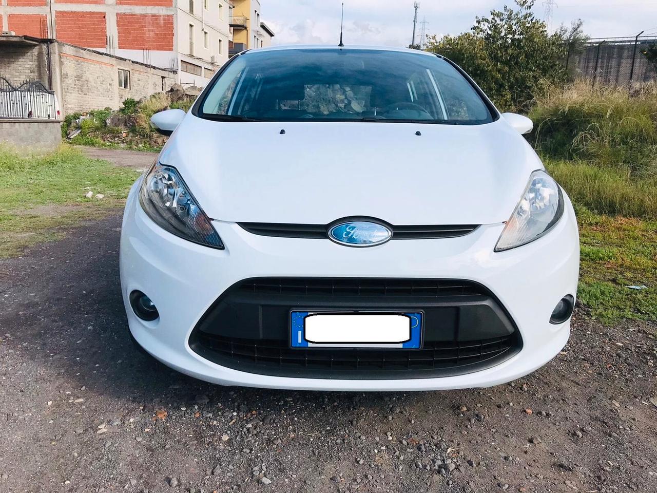 Ford Fiesta 1.4TDCI NEOPATENTATI CHIAMA