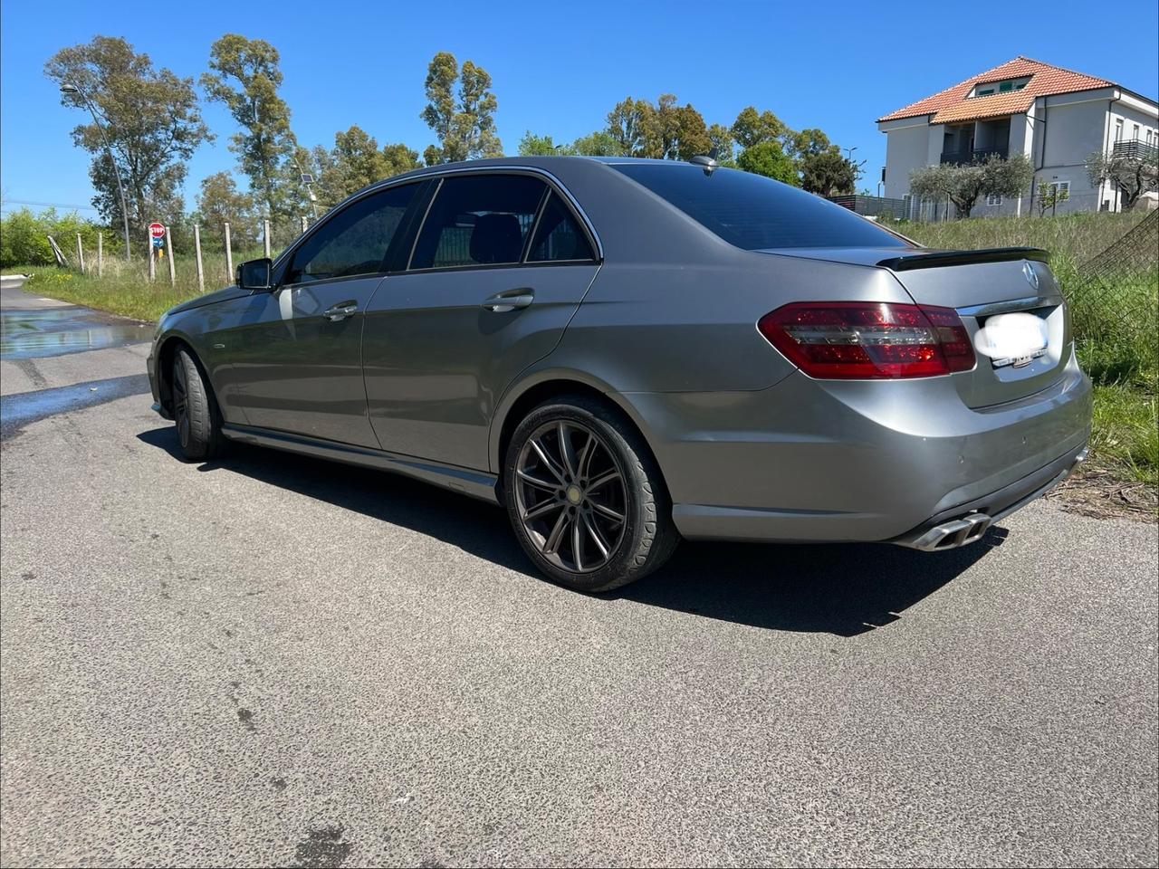 Mercedes-benz E 220 E 220 CDI BlueEFFICIENCY Avantgarde AMG